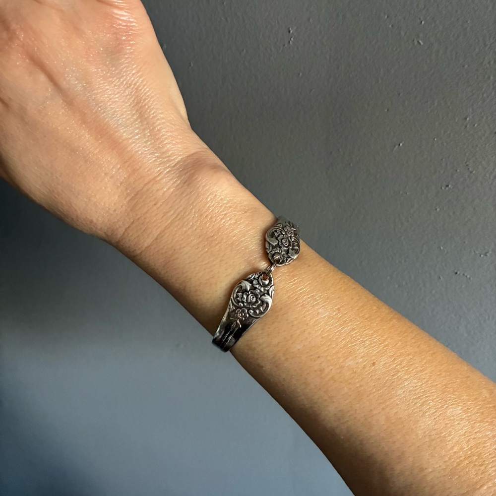 Silver Magnetic Vintage Oneida Spoon Bracelet - Picture 4 of 5